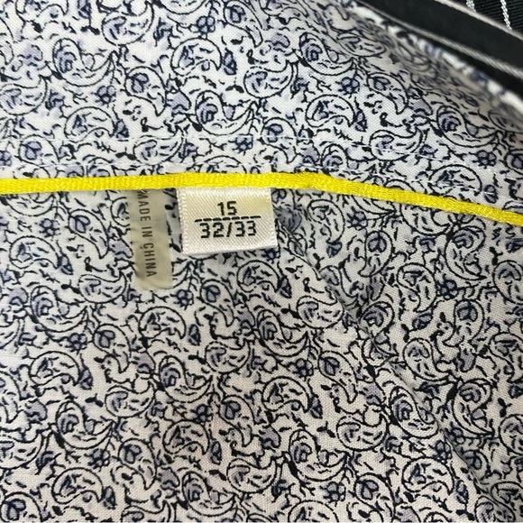 Bugatchi Uomo Button Up Shirt Long
Sleeve Flip Cuff Striped Size 15 Black
White - Picture 7 of 9